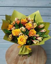 Букет цветов из:  Альстромерии и Розы в Прикалаусском