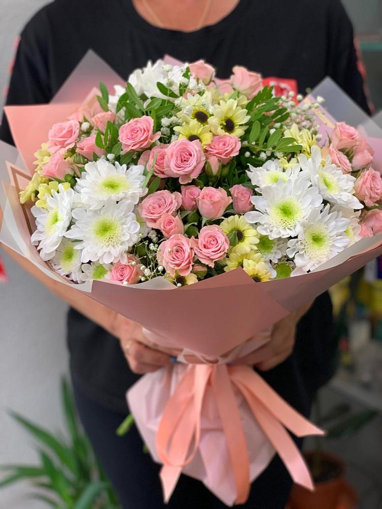 Букет цветов из: Розы и Хризантемы в Прикалаусском