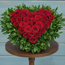 Цветочная композиция из Розы в виде сердца в Прикалаусском