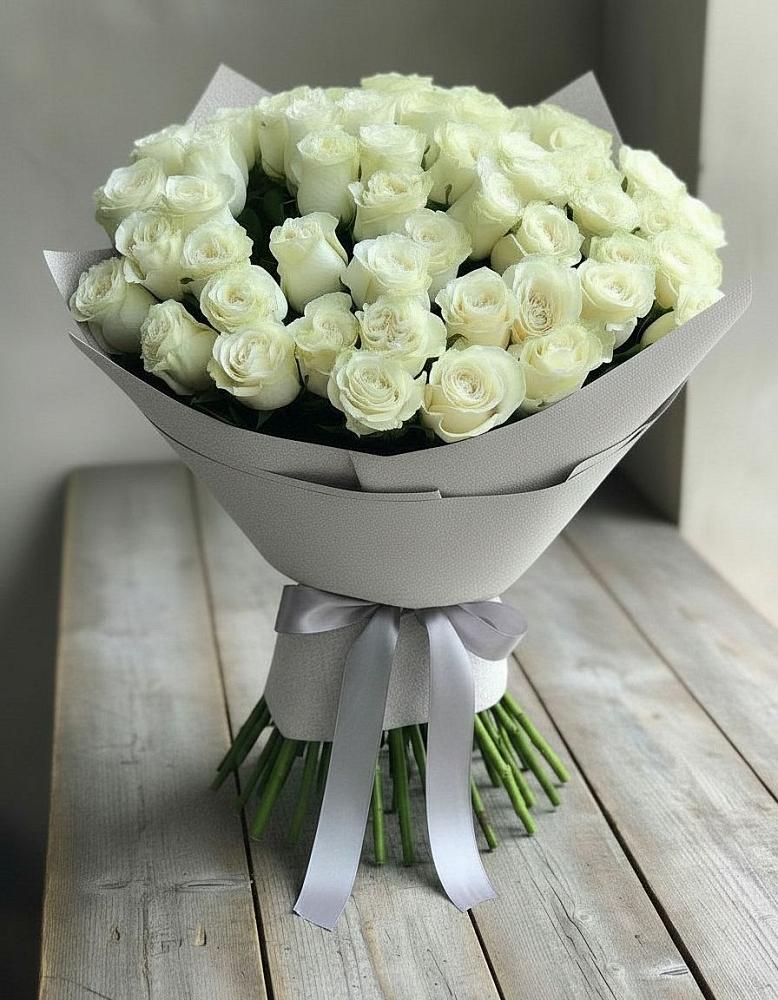 Букет 35 Белых роз в Прикалаусском