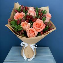 Букет цветов из:  Розы и Альстромерии в Прикалаусском