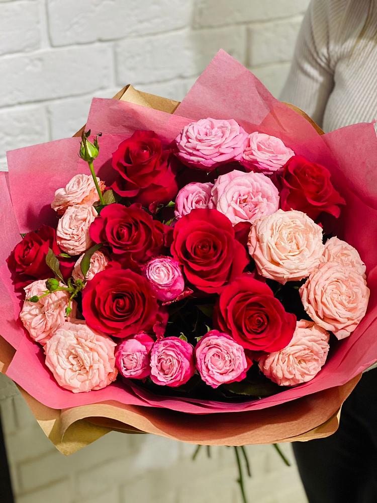 Букет цветов из: Розы в Прикалаусском