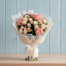 Букет цветов из:  Розы в Прикалаусском
