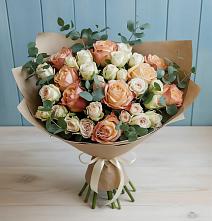 Букет цветов из:  Альстромерии и Розы в Прикалаусском