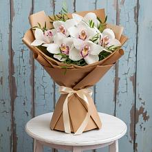 Букет цветов из:  Орхидеи и Розы #REPLACE_PRED# Прикалаусском